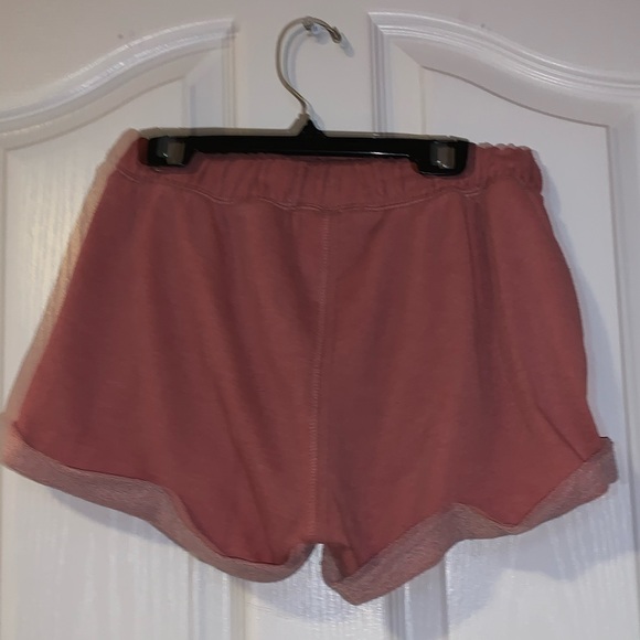 H&M shorts - Picture 2 of 3